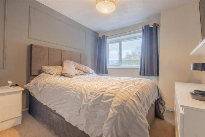3 bed Terraced for sale Image 8