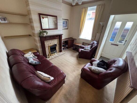 FRONT ROOM