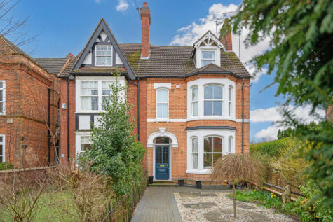 Hillmorton Road, Rugby, Warwickshire CV22 5AF