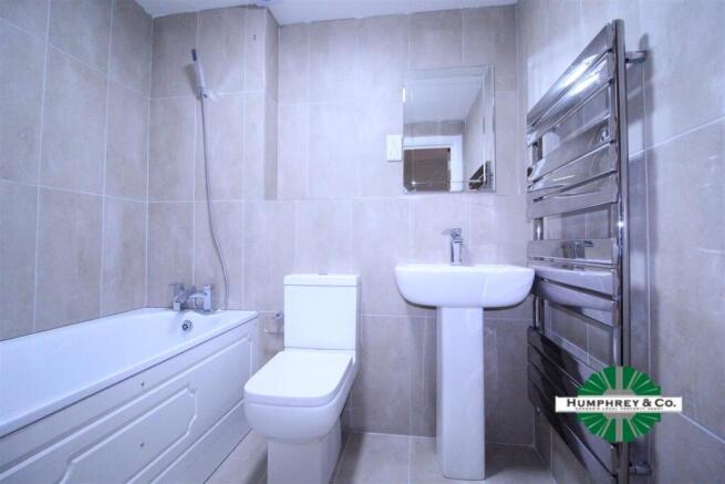 Bathroom2.jpg
