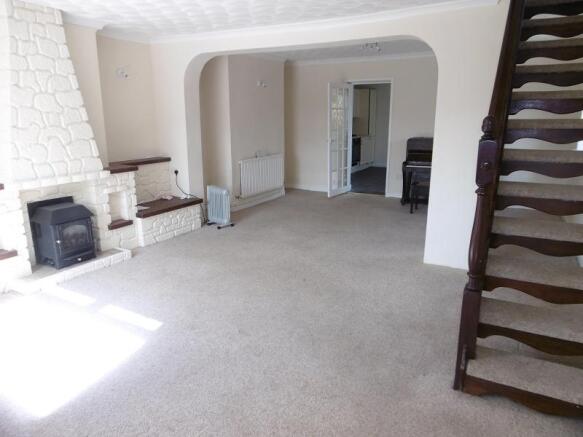 Lounge/Dining Room
