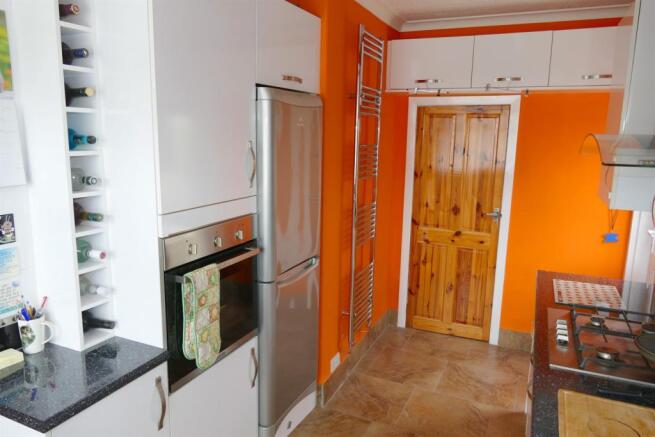 Kitchen d