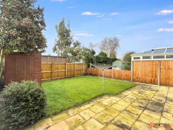 Cavendish Crescent, Hugglescote, LE67 photo 4
