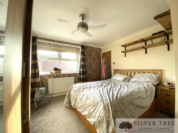 4 bed Detached for sale Image 7