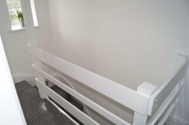 STAIRS/LANDING