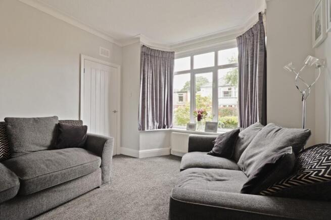 3 bed Semi-Detached for sale Image 2