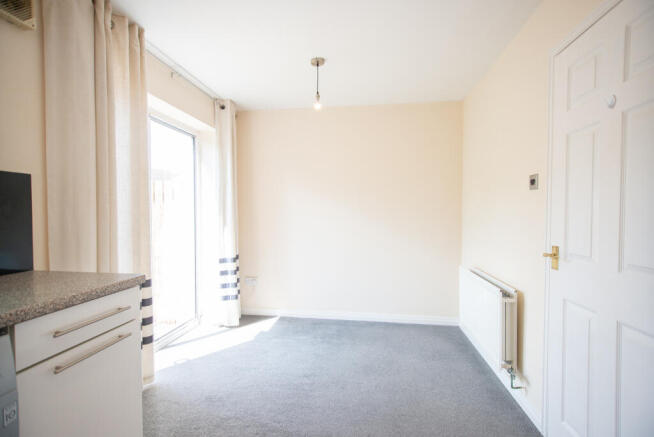 3 bed End of Terrace to rent Image 7