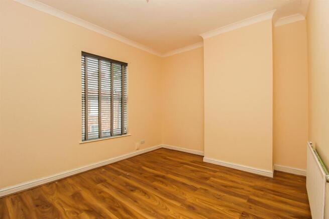 2 bed Terraced for sale Image 6