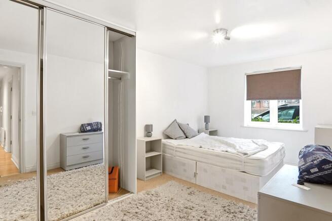 2 bed Apartment for sale Image 8