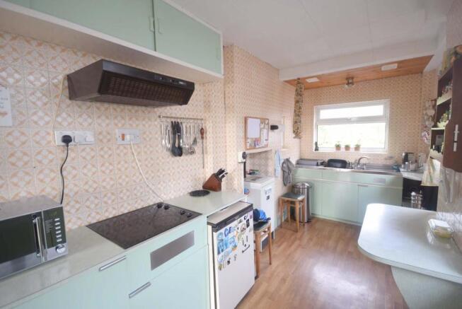 Kitchen1.jpg