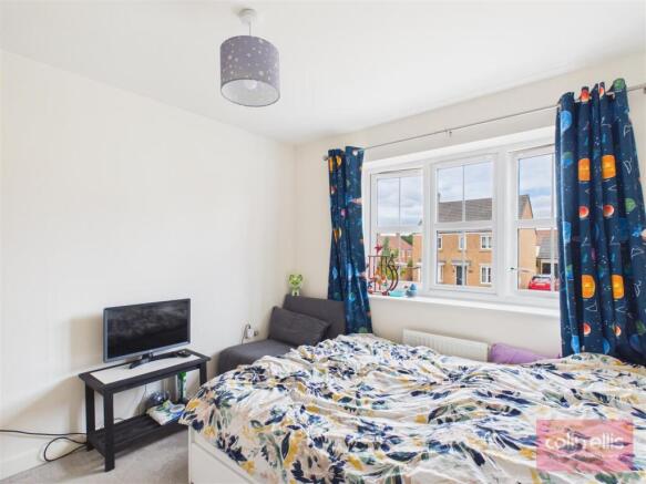 4 bed Detached for sale Image 12
