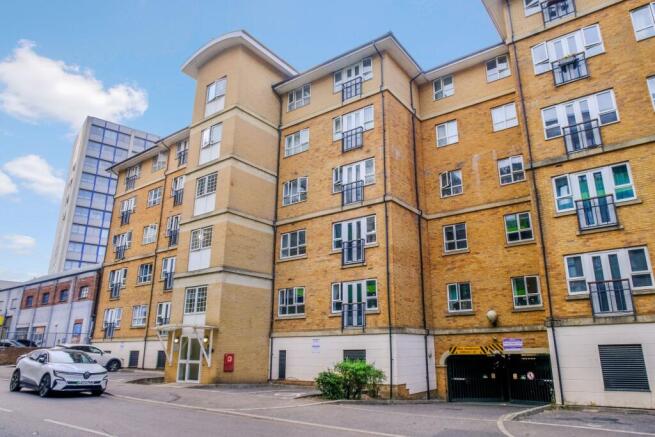 78 Geneva Court, 2 Rookery Way, London NW9 6GB