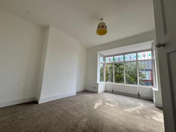 3 bed Semi-Detached to rent Image 8