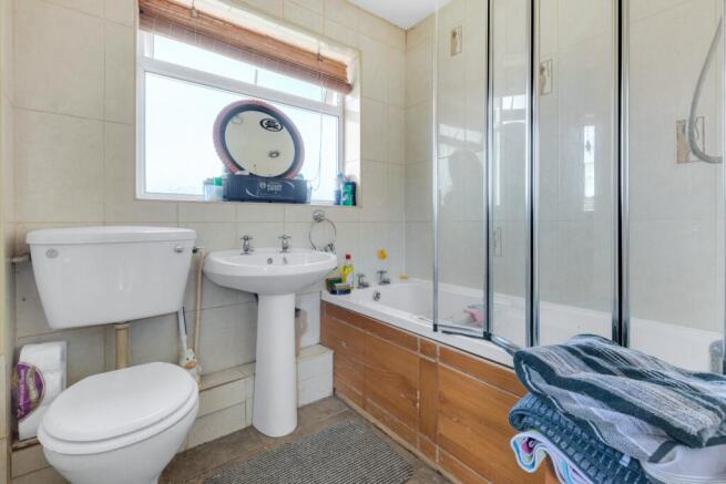 3 bed Semi-Detached for sale Image 6