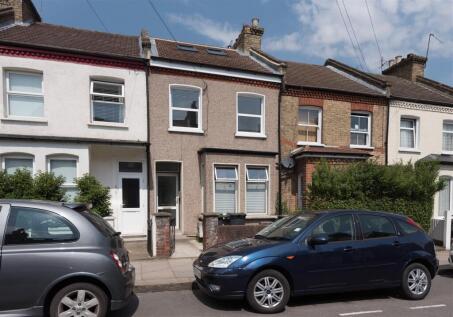 Queens Road, London, N11