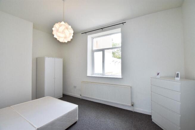 1 bed Flat to rent Image 5