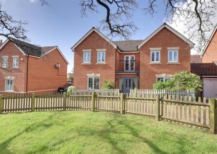 Meek Road, Newent
