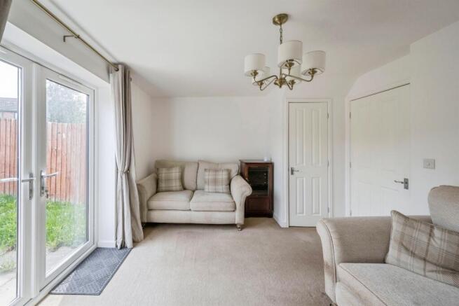 3 bed Town House for sale Image 7