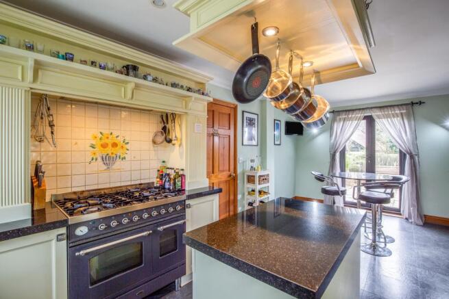Kitchen/Breakfast