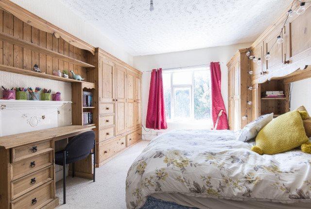 4 bed House to rent Image 8