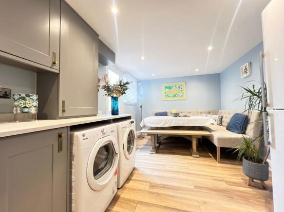 3 bed Terraced for sale Image 11