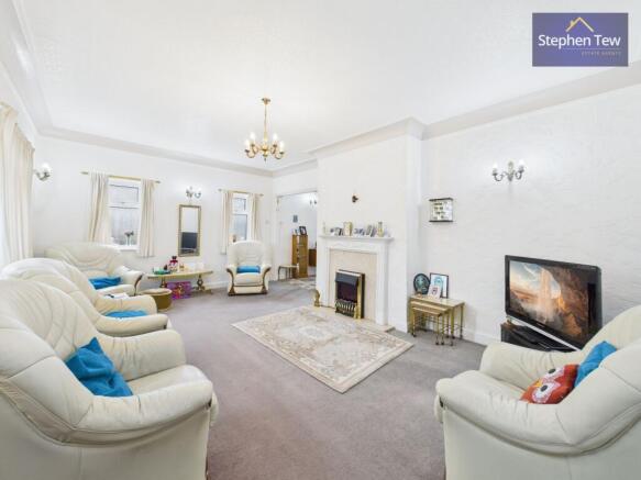 Clifton Drive North, Lytham St. Annes, FY8 photo 2