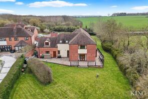 Sashas Chase, Worcester Road, Knowle Fields, Alcester B49 5LS