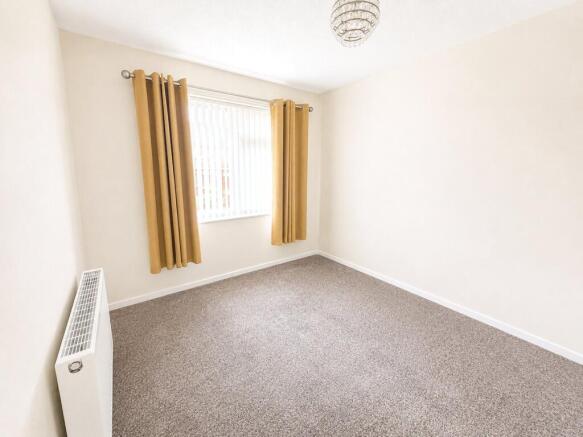 3 bed Semi-Detached for sale Image 10