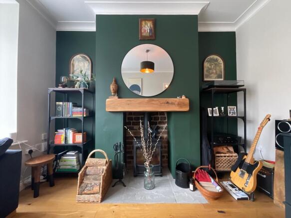 3 bed Semi-Detached for sale Image 6