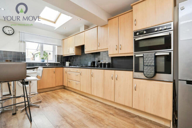 3 bed Semi-Detached for sale Image 9