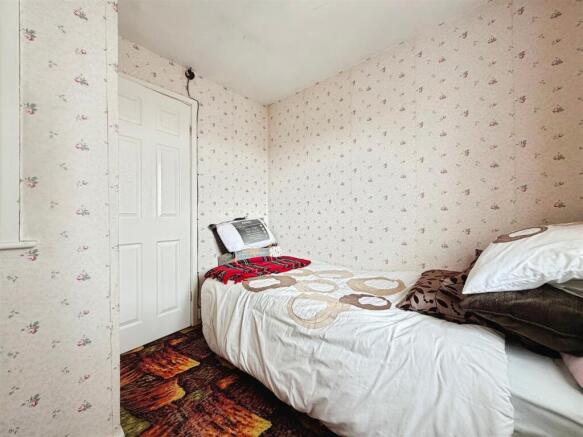 3 bed Semi-Detached for sale Image 11