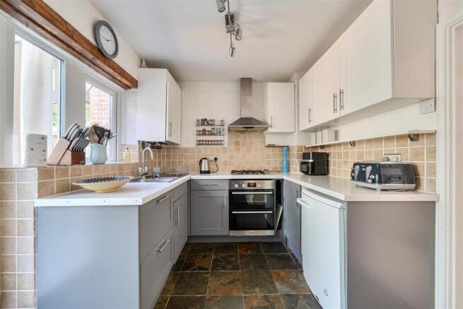 Kitchen 2nd angle.jpg