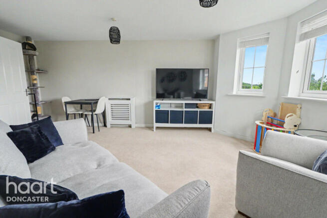 2 bed Apartment for sale Image 5