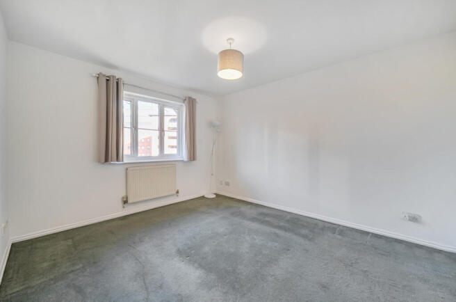 1383640-8-6924722...