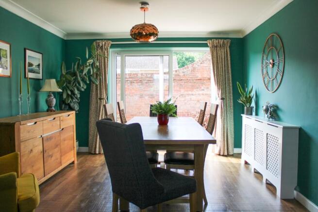 Kitchen/dining area