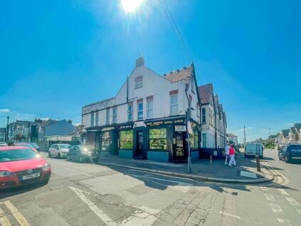 Westcliff park Drive Westcliff on sea SS0 9LS