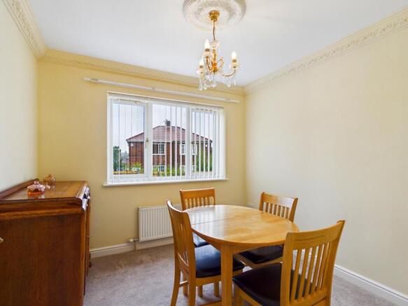 2 bed Semi-Detached Bungalow for sale Image 6