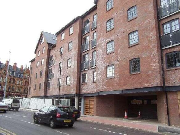 1 bed Apartment to rent Image 9