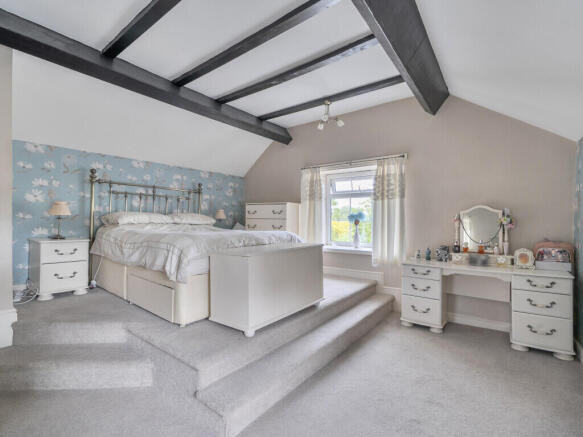3 bed Detached for sale Image 6
