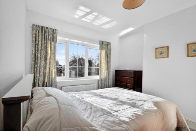 3 bed Semi-Detached for sale Image 10