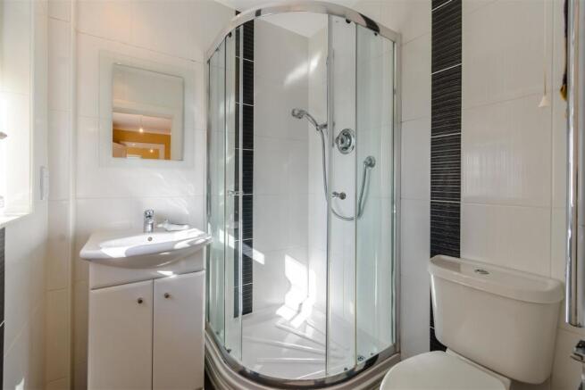 8439245-interior09.jpg