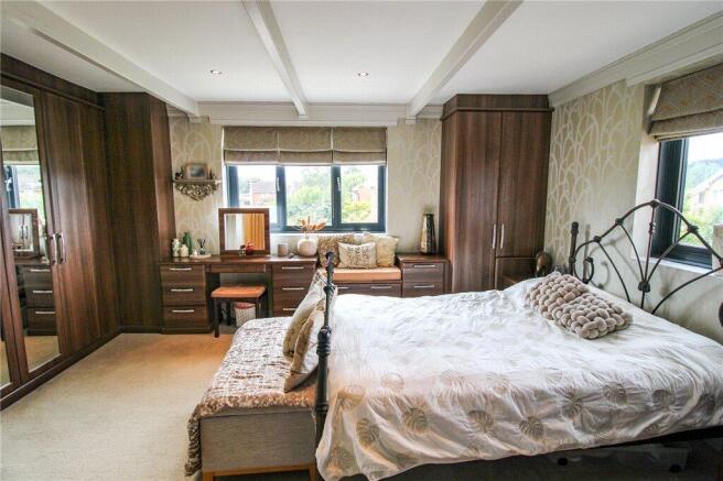 3 bed Detached for sale Image 10