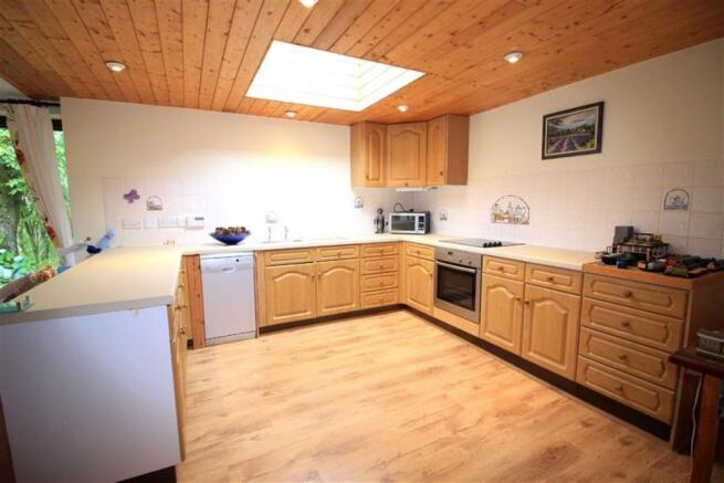 Dining kitchen
