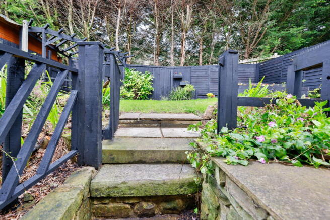 3 bed Semi-Detached for sale Image 5