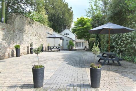 Duck Street, Tytherington, GL12