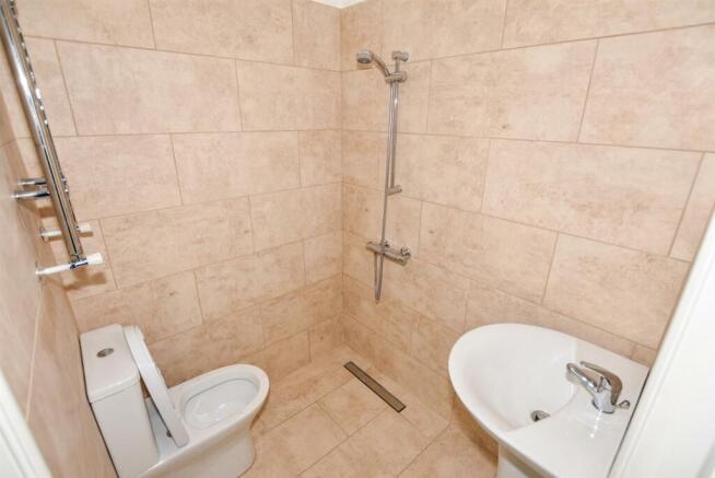 EN-SUITE SHOWER/WET ROOM
