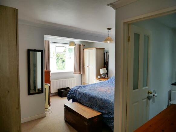PRINCIPAL BEDROOM