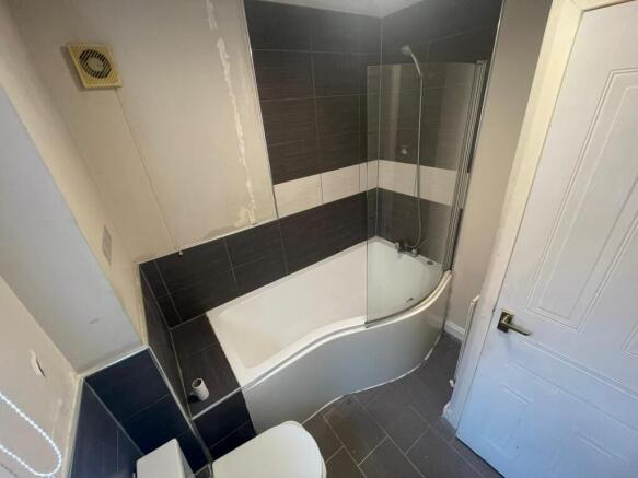 3 bed Semi-Detached for sale Image 7