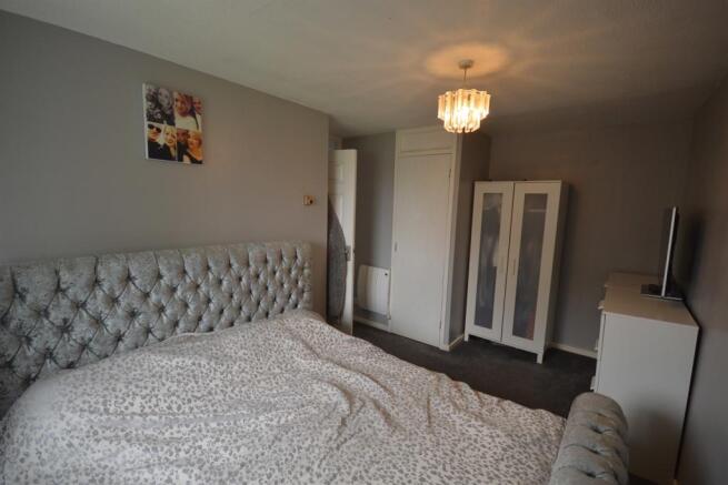 bedroom+1