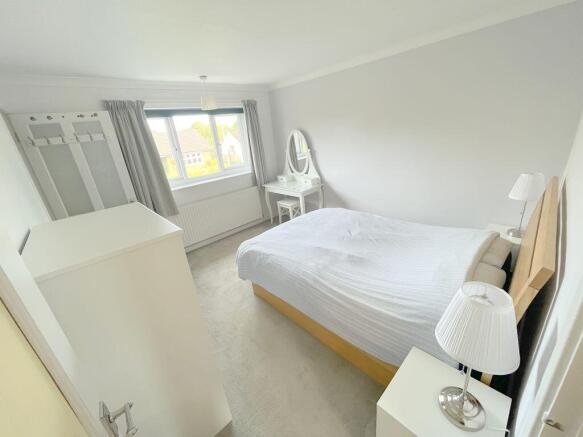 2 bed Cottage for sale Image 12